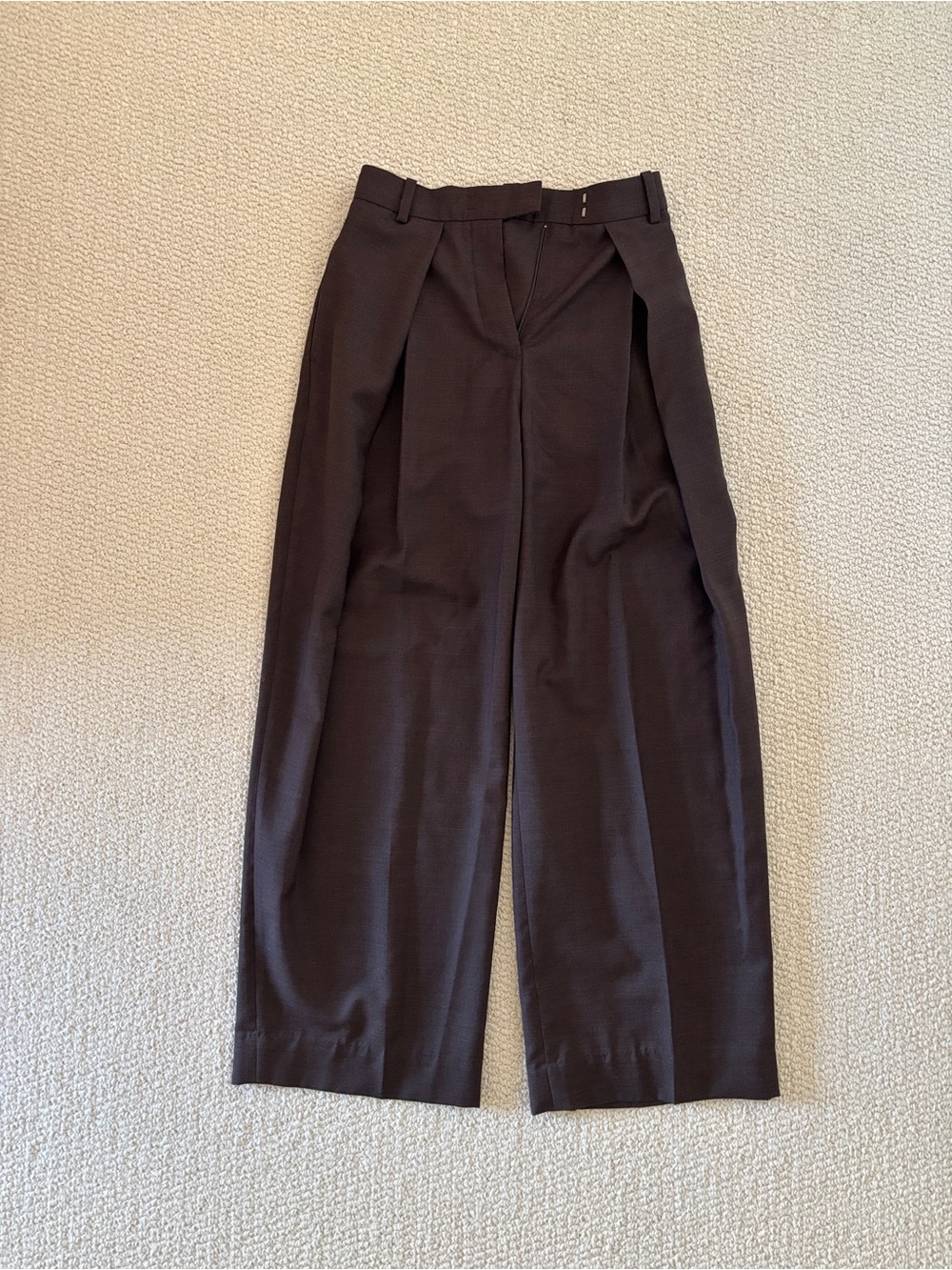 COS pleated pants chocolate brown